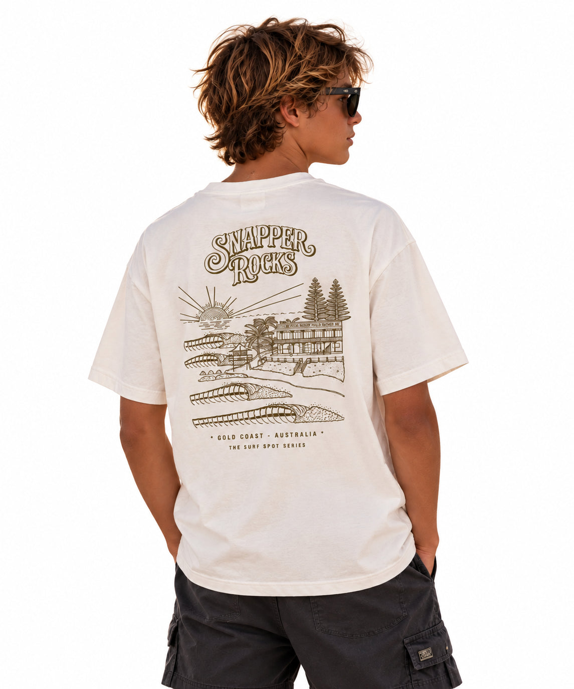 Snapper Rocks / Essential Cotton T-Shirt